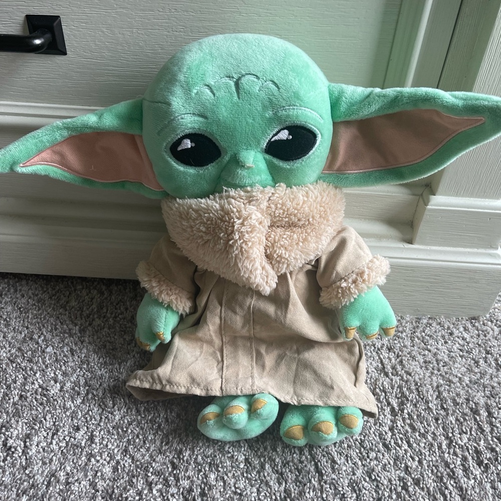 Star Wars the mandalorian baby Yoda plush